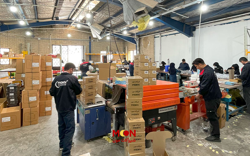 بسته‌ بندی و کارتن محصولات شیرآلات مون